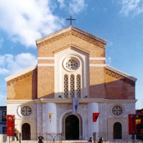 Chiesa del SS. Cuore di Gesù a Tirana, Albania